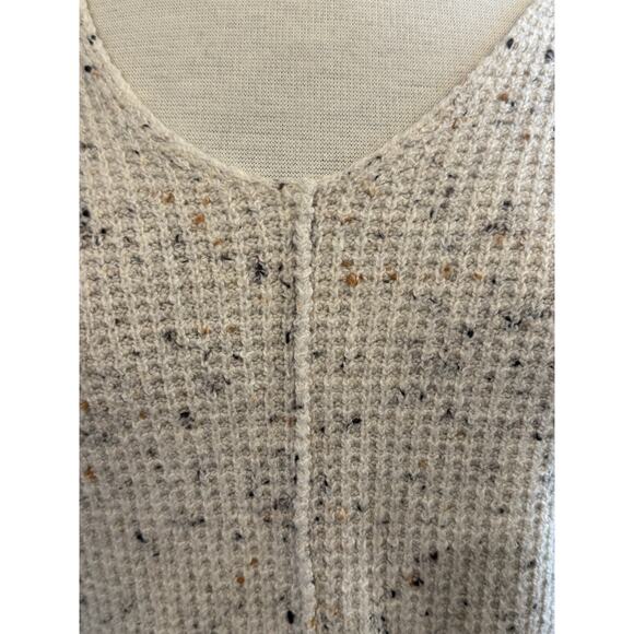 Kaisley Waffle Knit Neutral Speckled Sweater Top Women's Small - Picture 2 of 10